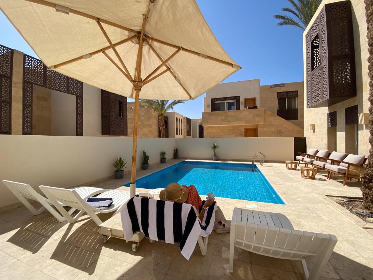 Nyaraló Nayah Stays, Amazing With Private Pool & 5 Master
