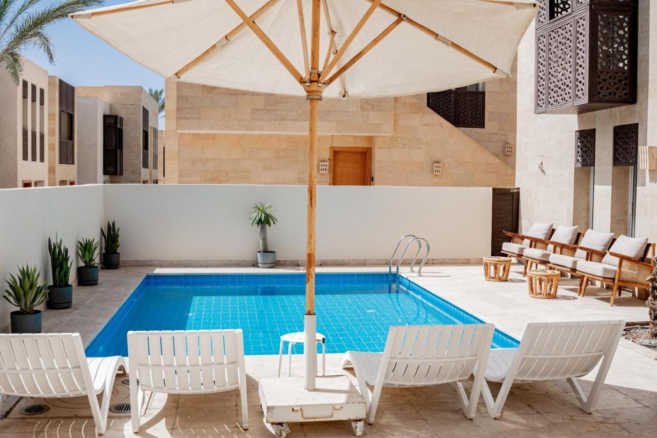 Nyaraló Nayah Stays, Amazing With Private Pool & 5 Master *